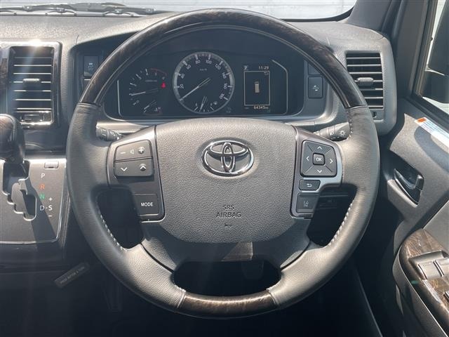 Toyota HIACE VAN 2023 7388090-16
