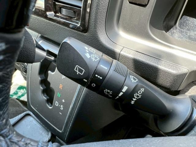 Toyota HIACE VAN 2022 7388098-10
