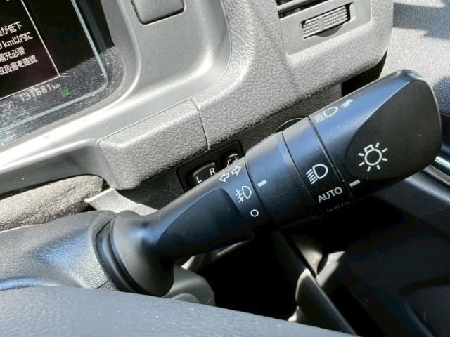 Toyota HIACE VAN 2022 7388098-11