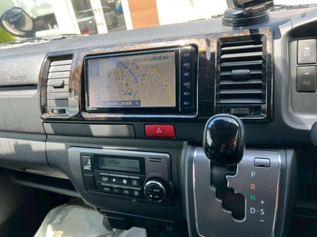 Toyota HIACE VAN 2022 7388098-15