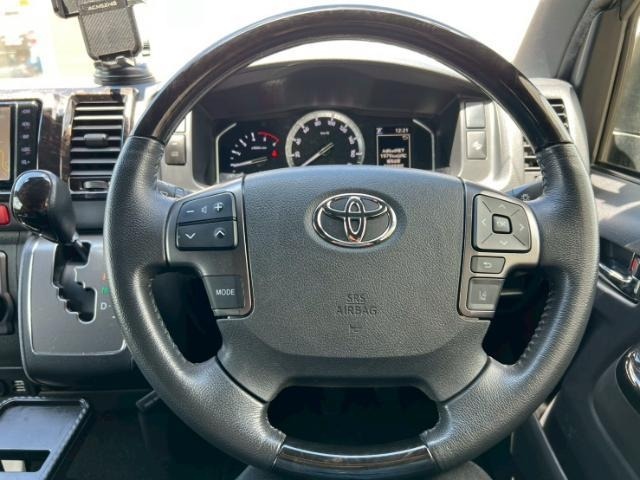 Toyota HIACE VAN 2022 7388098-7