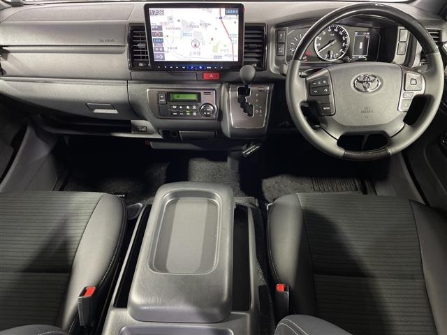 Toyota HIACE VAN 2025 7388132-15