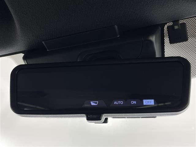 Toyota HIACE VAN 2025 7388132-16