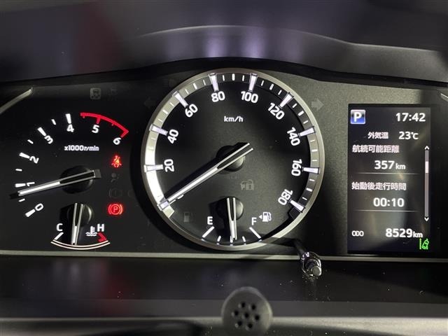 Toyota HIACE VAN 2025 7388132-9