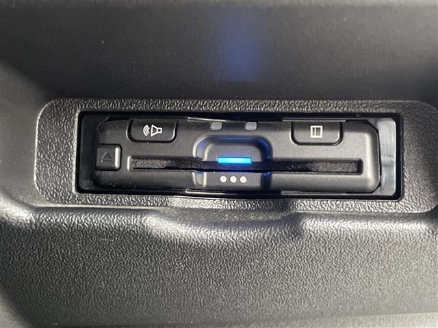 Toyota HIACE VAN 2021 7388133-17