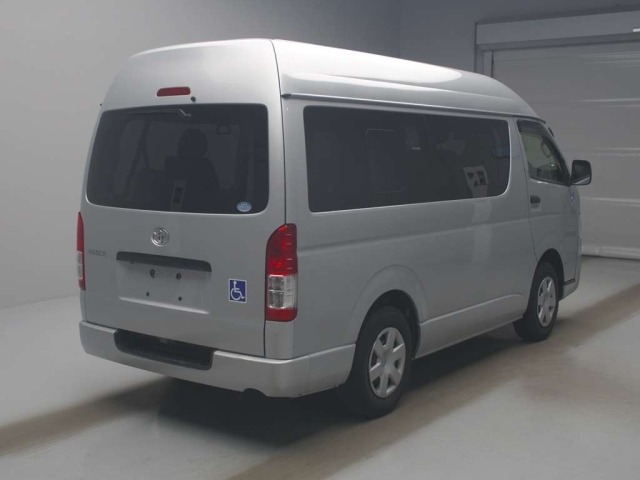 Toyota HIACE VAN 2018 7388135-1