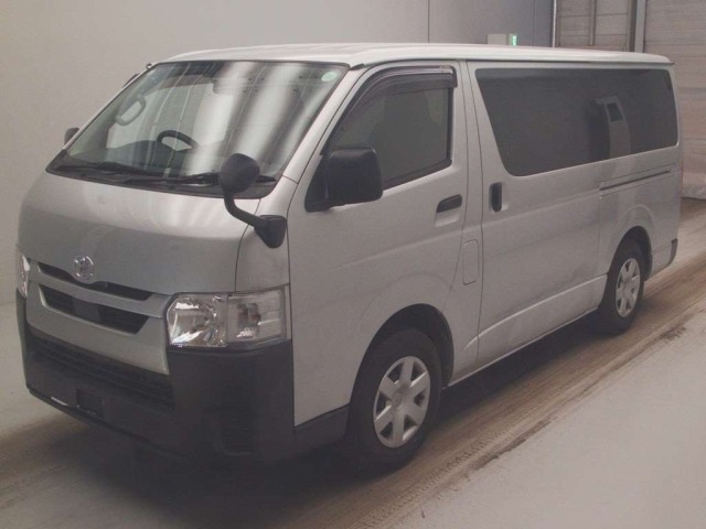 Toyota HIACE VAN 2023 7388138-0