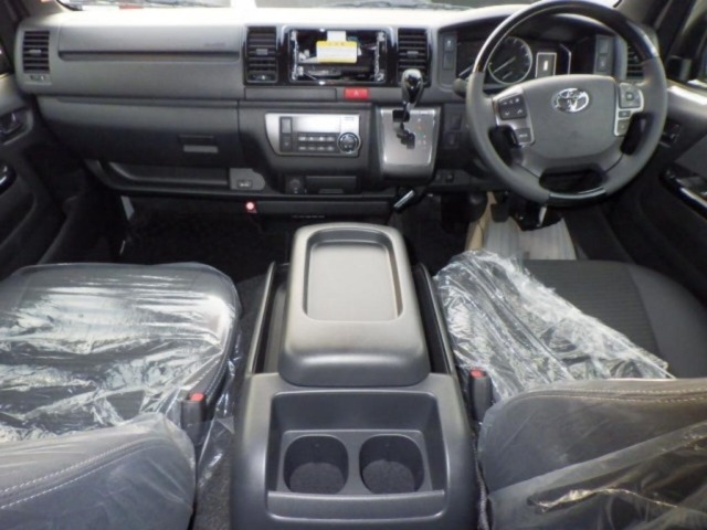Toyota HIACE VAN 2025 7388152-3