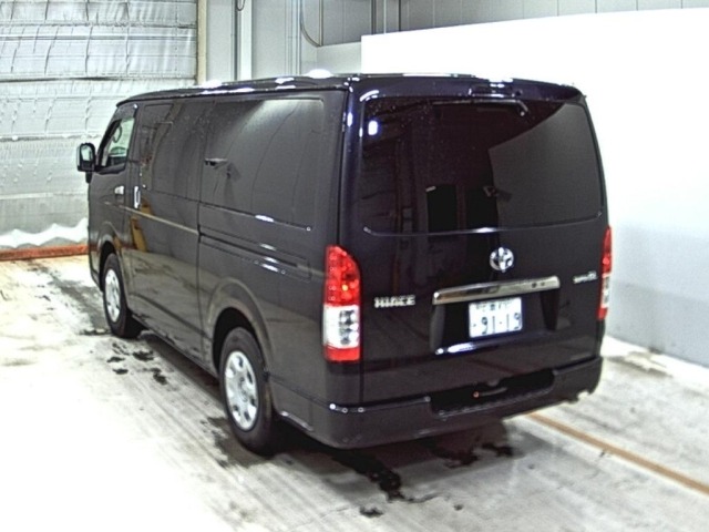 Toyota HIACE VAN 2021 7388159-1