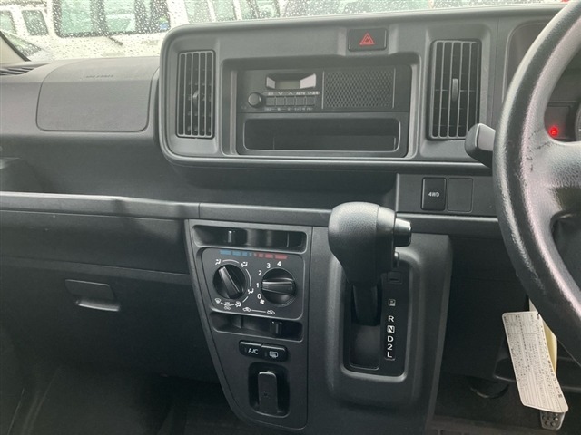 Daihatsu HIJET VAN 2020 7421002-4