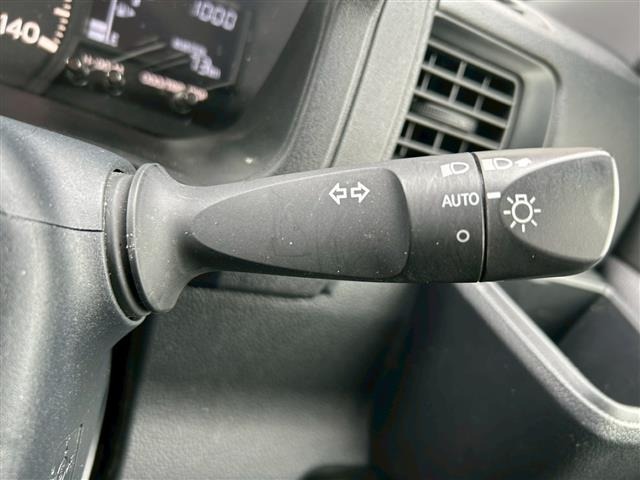 Daihatsu HIJET VAN 2022 7421191-11