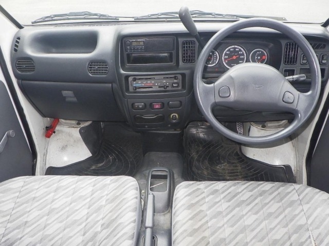 Daihatsu HIJET VAN 2001 7421342-3