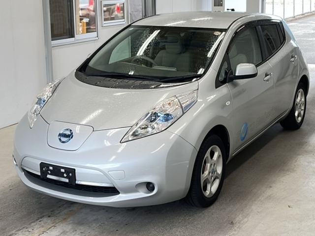 Nissan LEAF 2012 7389871-0