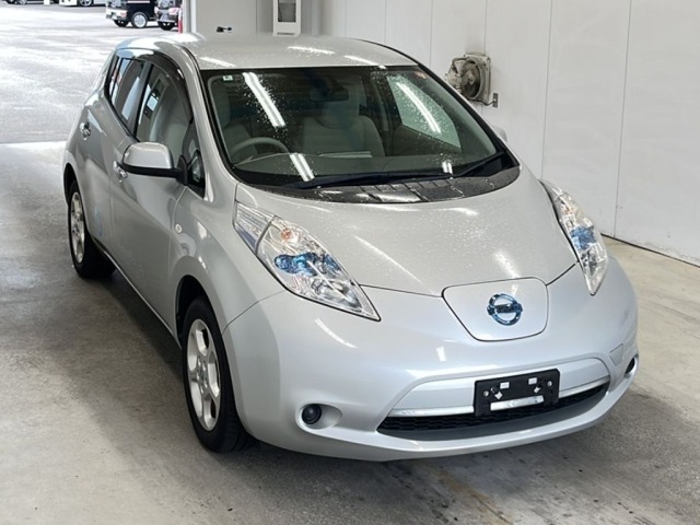 Nissan LEAF 2012 7389871-4