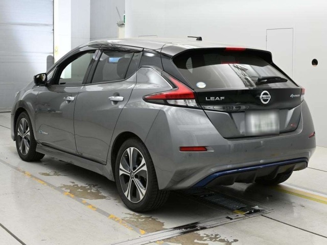 Nissan LEAF 2019 7389876-6
