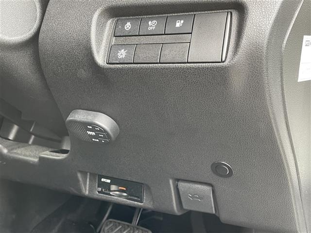 Nissan LEAF 2021 7390205-18
