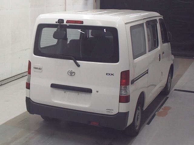 Toyota LITEACE VAN 2020 7404905-5