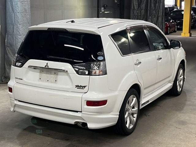 Mitsubishi OUTLANDER 2011 7396951-5