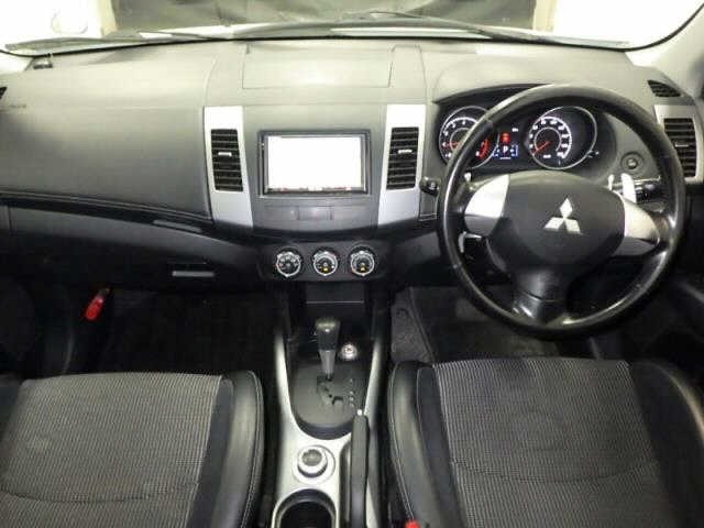 Mitsubishi OUTLANDER 2010 7396998-3