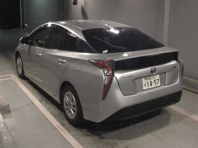 Toyota PRIUS 2016 7387729-1