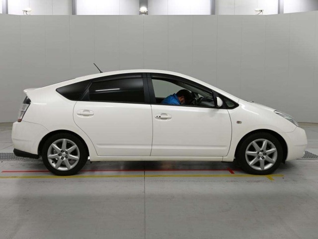 Toyota PRIUS 2005 7387840-3