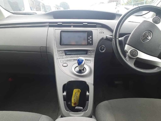Toyota PRIUS 2011 7387856-9