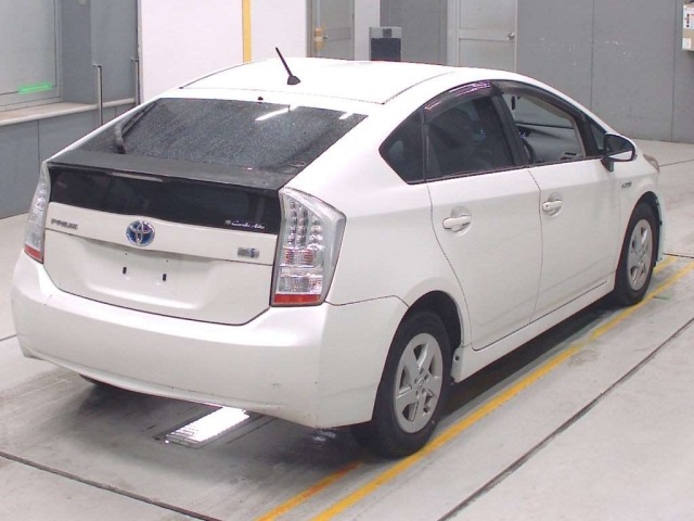 Toyota PRIUS 2011 7387857-1