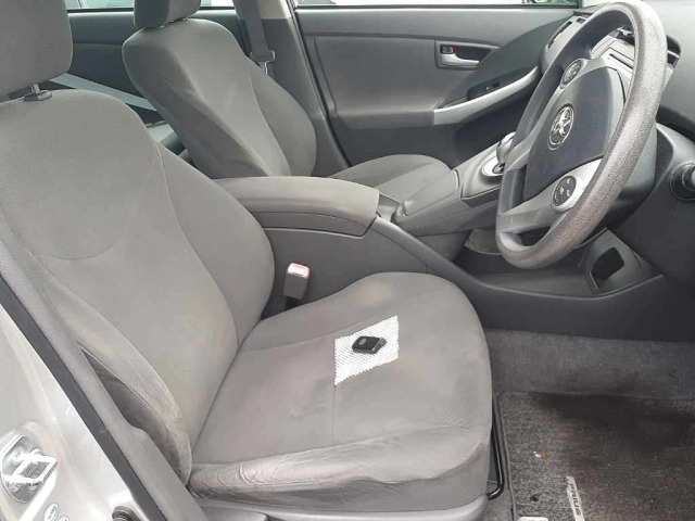 Toyota PRIUS 2010 7387865-8