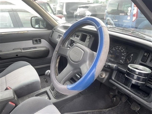 Mazda PROCEED MARVIE 1996 7401264-7