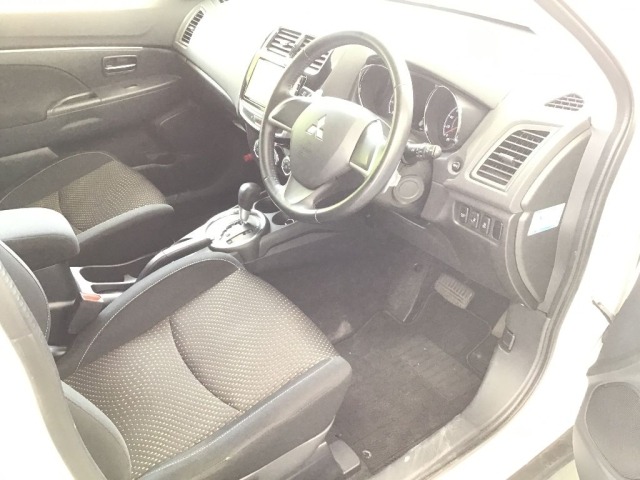 Mitsubishi RVR 2015 7396706-5
