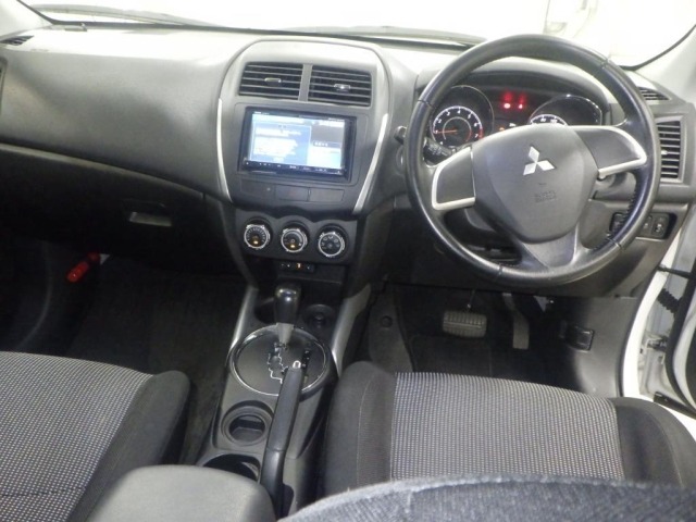 Mitsubishi RVR 2014 7396752-3