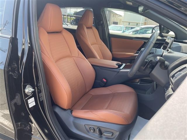 Subaru Solterra 2023 7408820-8