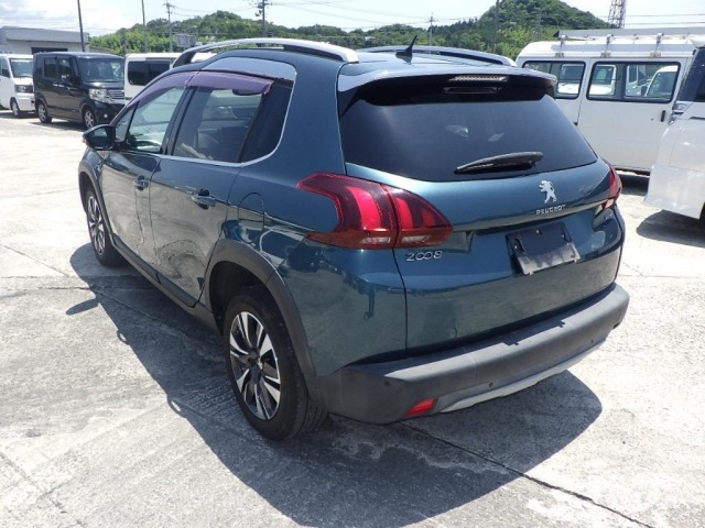 Peugeot 2008 2017 7423809-1