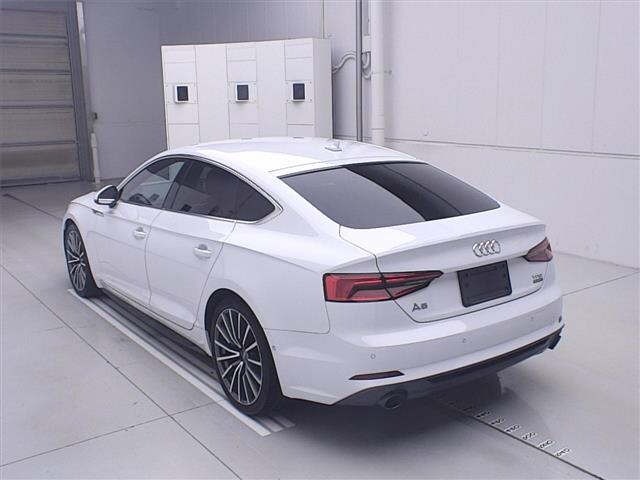 Audi A5 2017 7421935-1