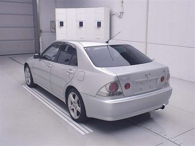 Toyota ALTEZZA 1999 7429892-1