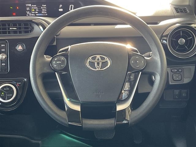 Toyota AQUA 2018 7424932-1