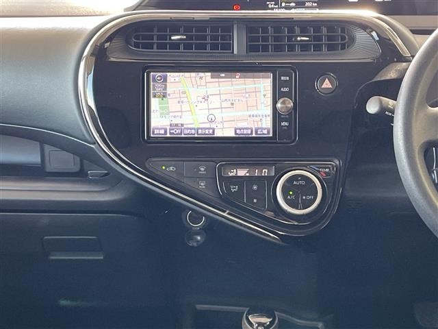 Toyota AQUA 2018 7424932-10
