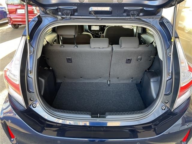 Toyota AQUA 2018 7424932-15