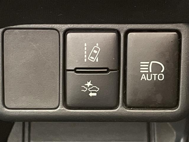 Toyota AQUA 2018 7424932-22