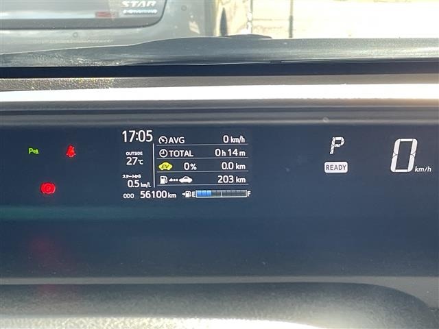 Toyota AQUA 2018 7424932-5