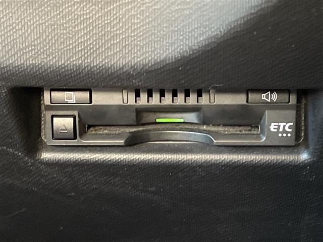 Toyota AQUA 2018 7424932-6