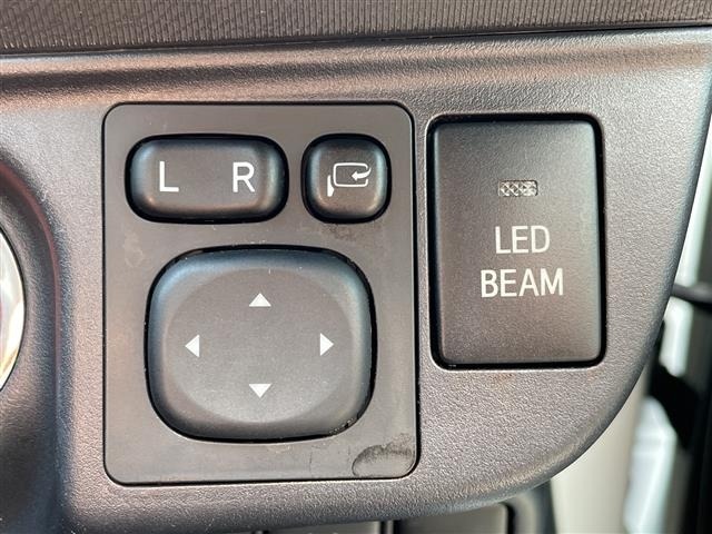 Toyota AQUA 2016 7424933-10
