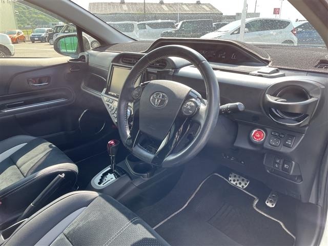 Toyota AQUA 2016 7424933-4