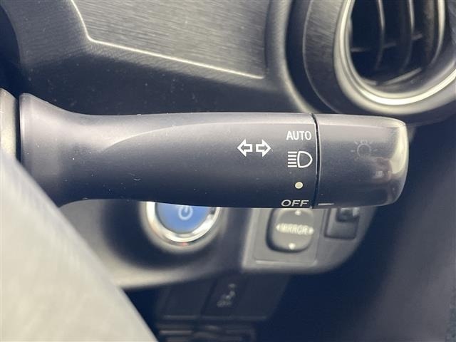 Toyota AQUA 2013 7424936-1