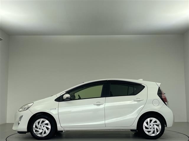 Toyota AQUA 2016 7424939-14
