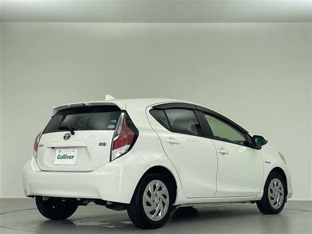 Toyota AQUA 2016 7424939-2