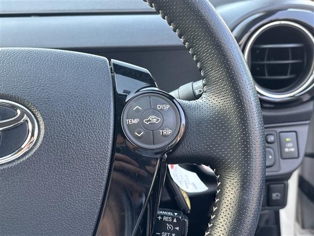 Toyota AQUA 2016 7424953-7