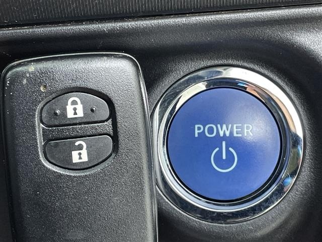 Toyota AQUA 2017 7424955-9
