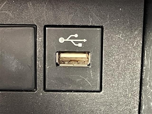 Toyota AQUA 2021 7424972-7
