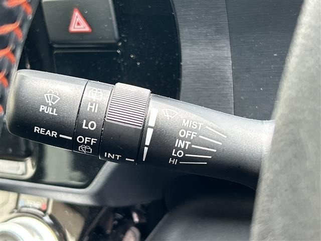 Toyota AQUA 2017 7424980-1